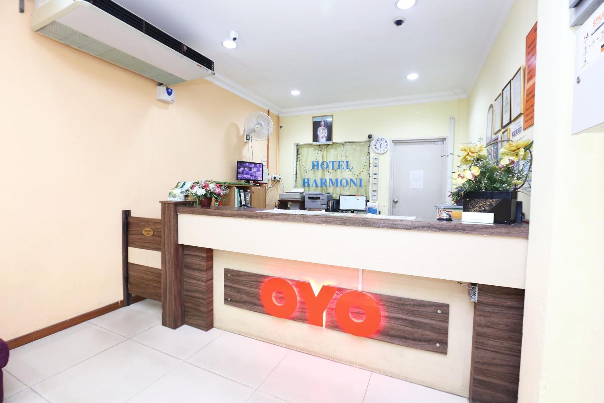 Super Oyo 89651 Harmoni Hotel Kota Bharu Exterior photo