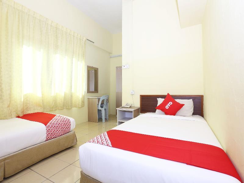 Super Oyo 89651 Harmoni Hotel Kota Bharu Exterior photo